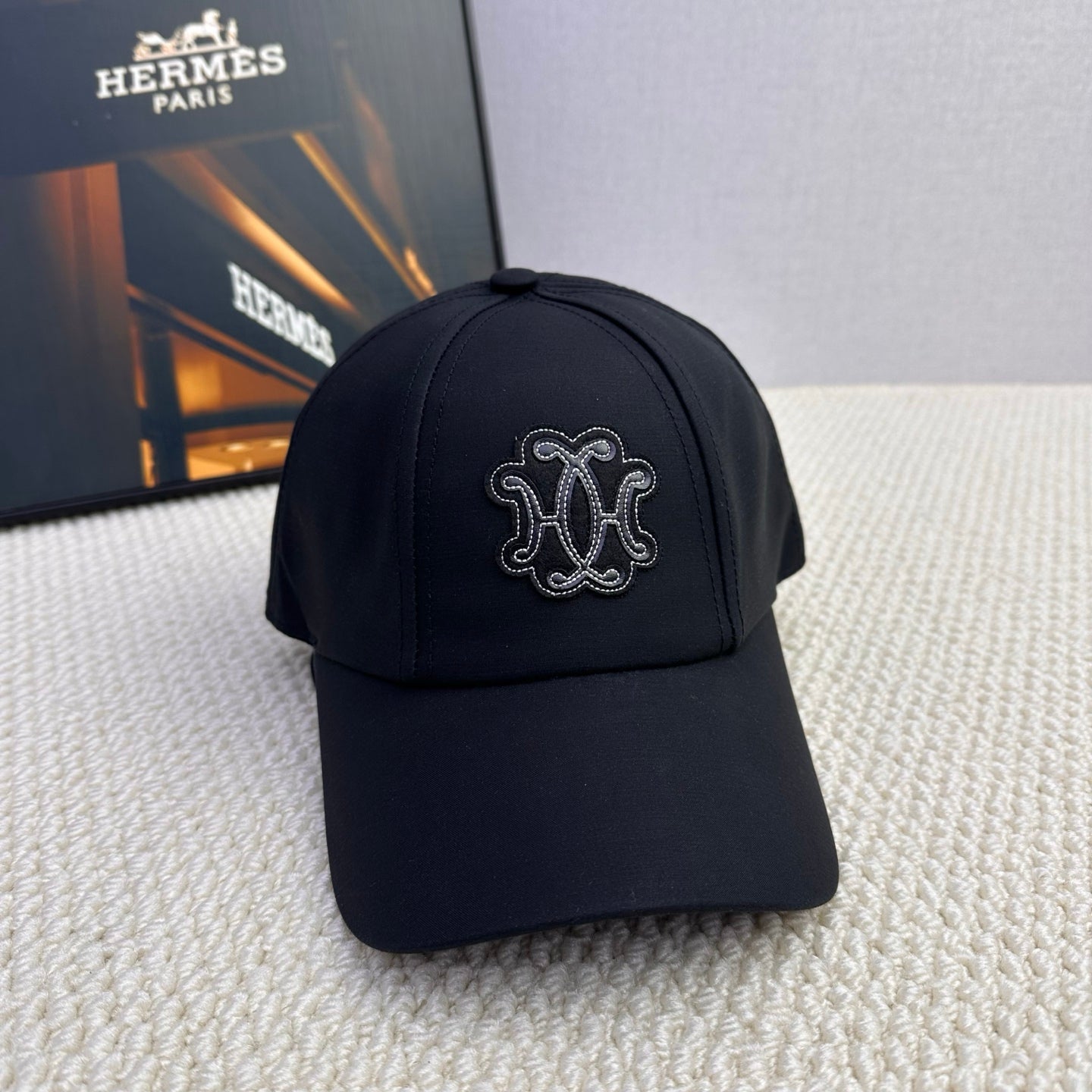 16XH18M Popular hats