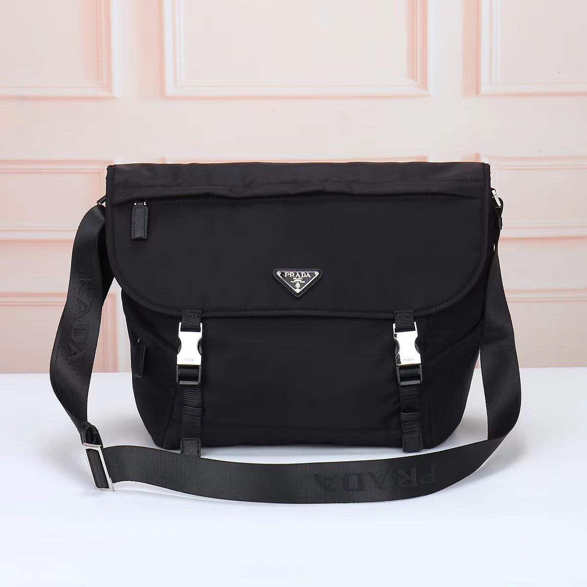 1WP111B Popular nylon fabric bag