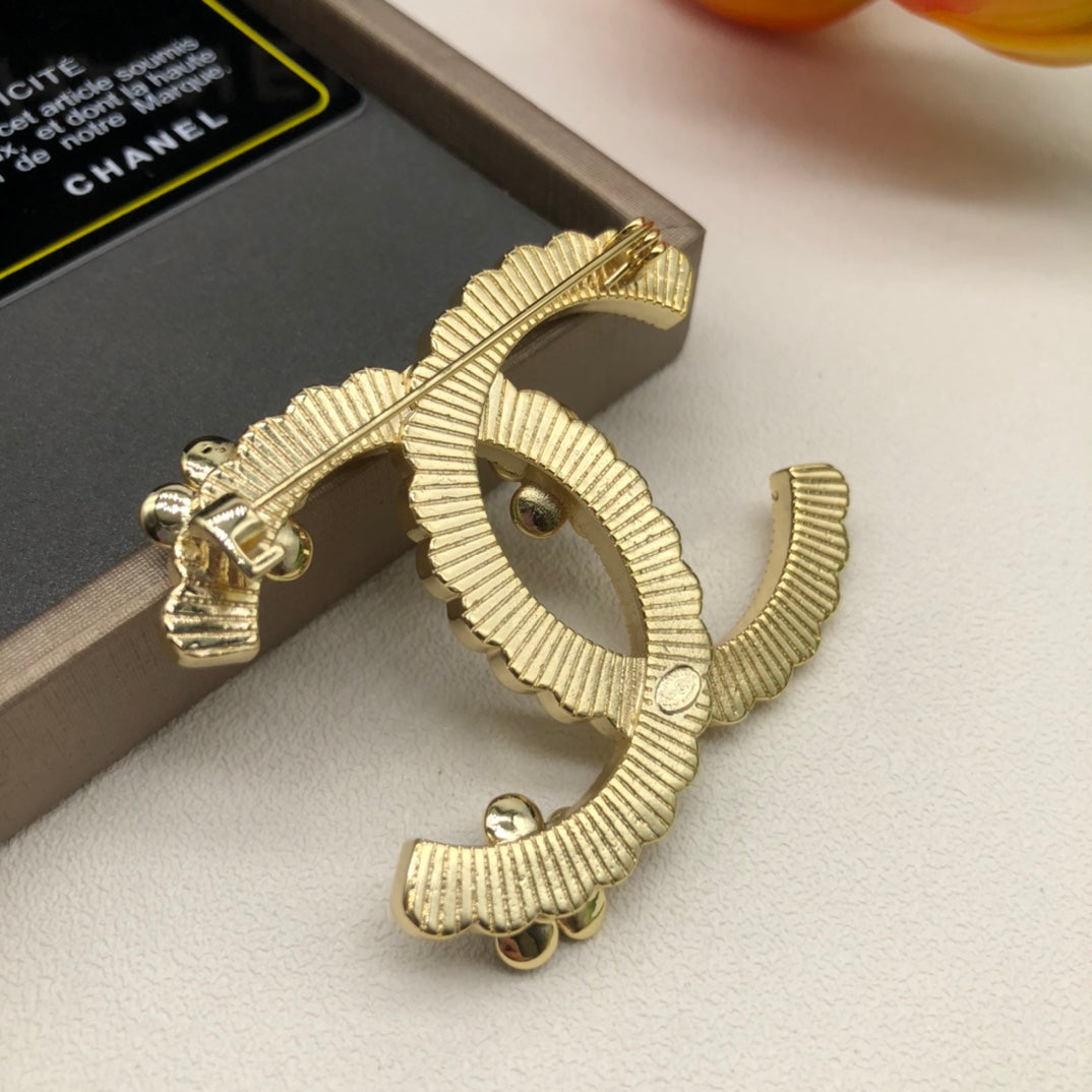 14C874X   Popular Brooch