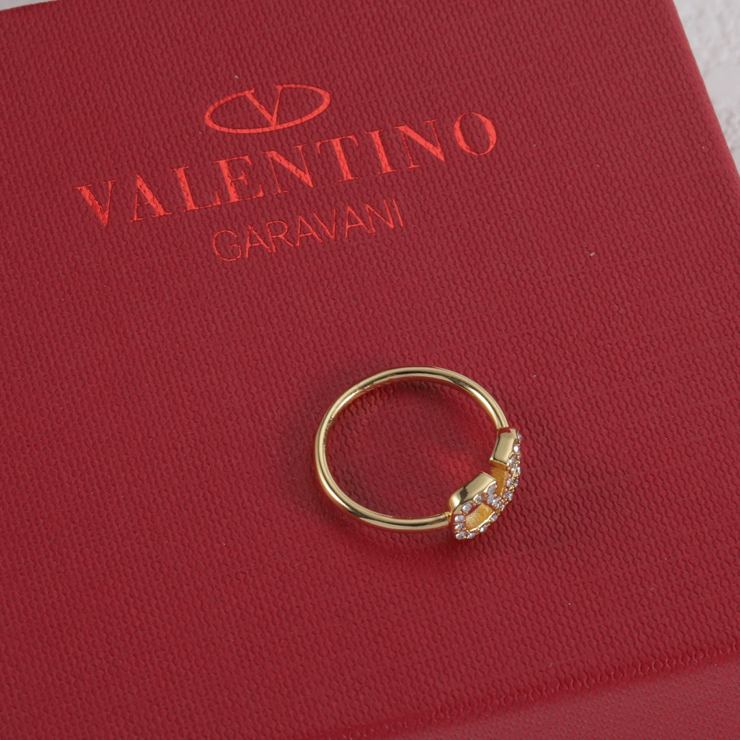 136NVL70J Popular Rings