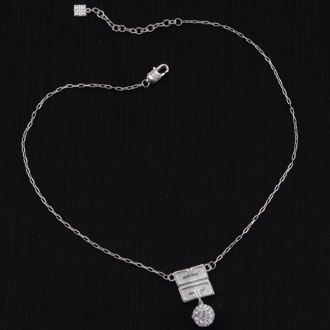15QA76X Popular Necklace