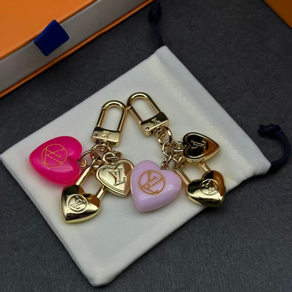 35ZE46A Popular bag 's charms accessories