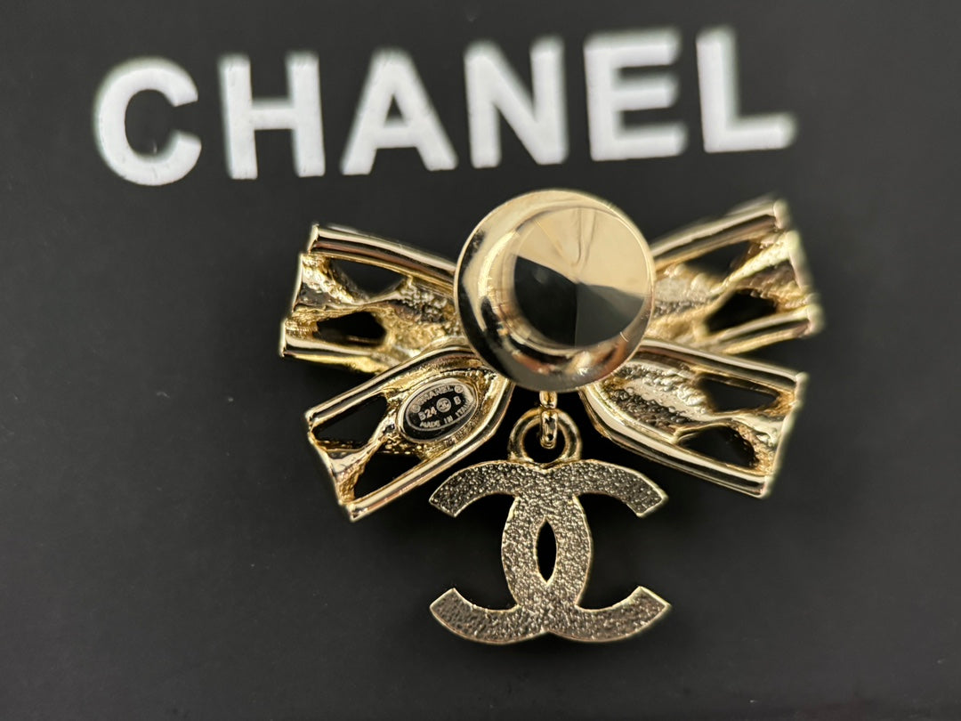 14C1100X   Popular  Brooch