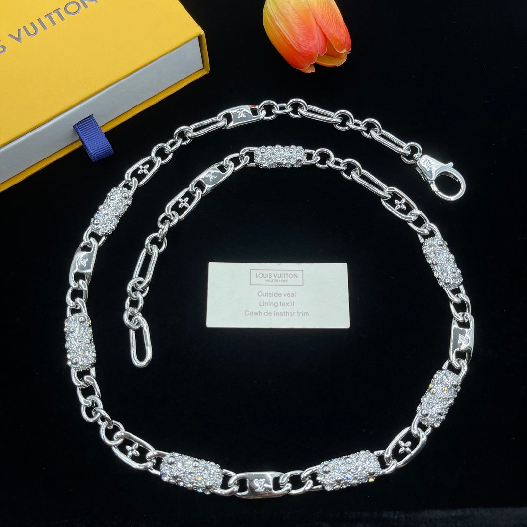 15QE127X Popular Necklace