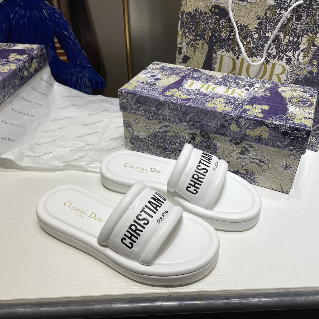 14D76Z Popular slippers