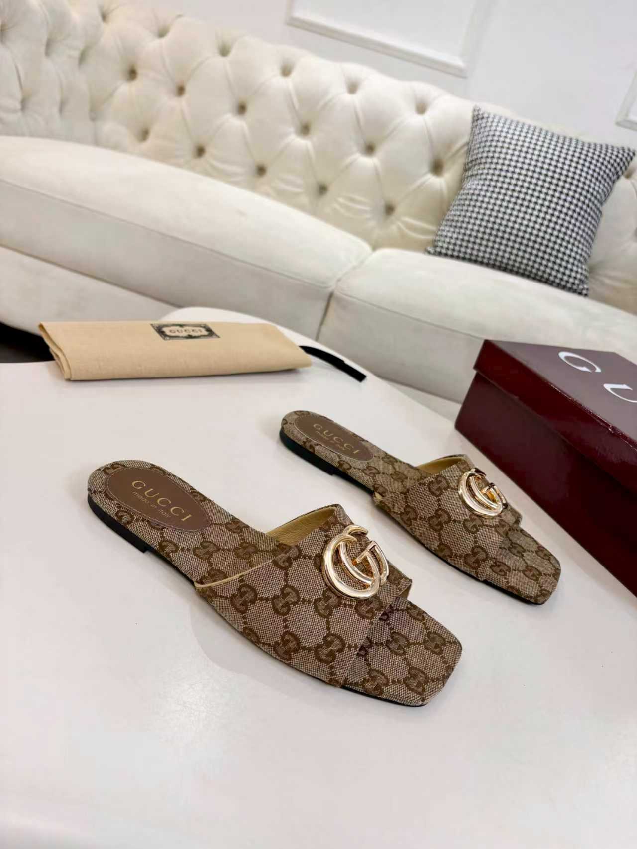 Z2P36B42 Popular high-quality leather Shoes