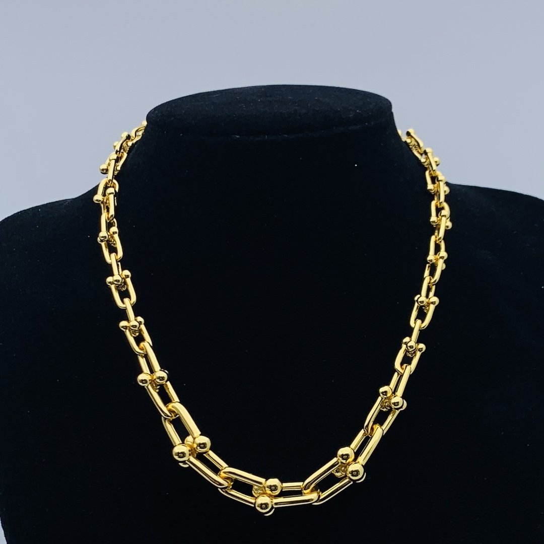 8XT30X  Popular     Earring Bracelets Necklaces