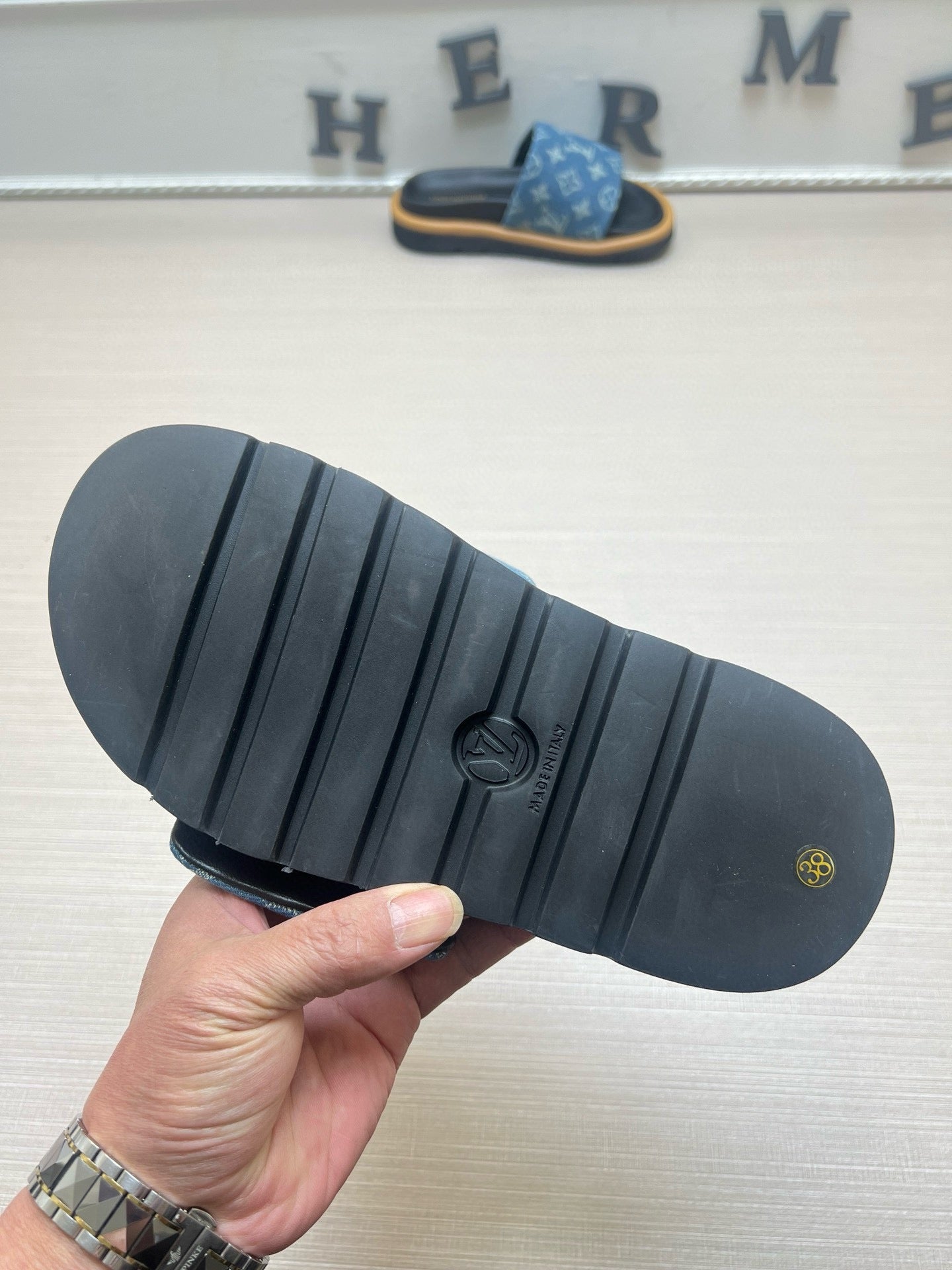 54E100Z Popular slippers Sole thickness 5cm