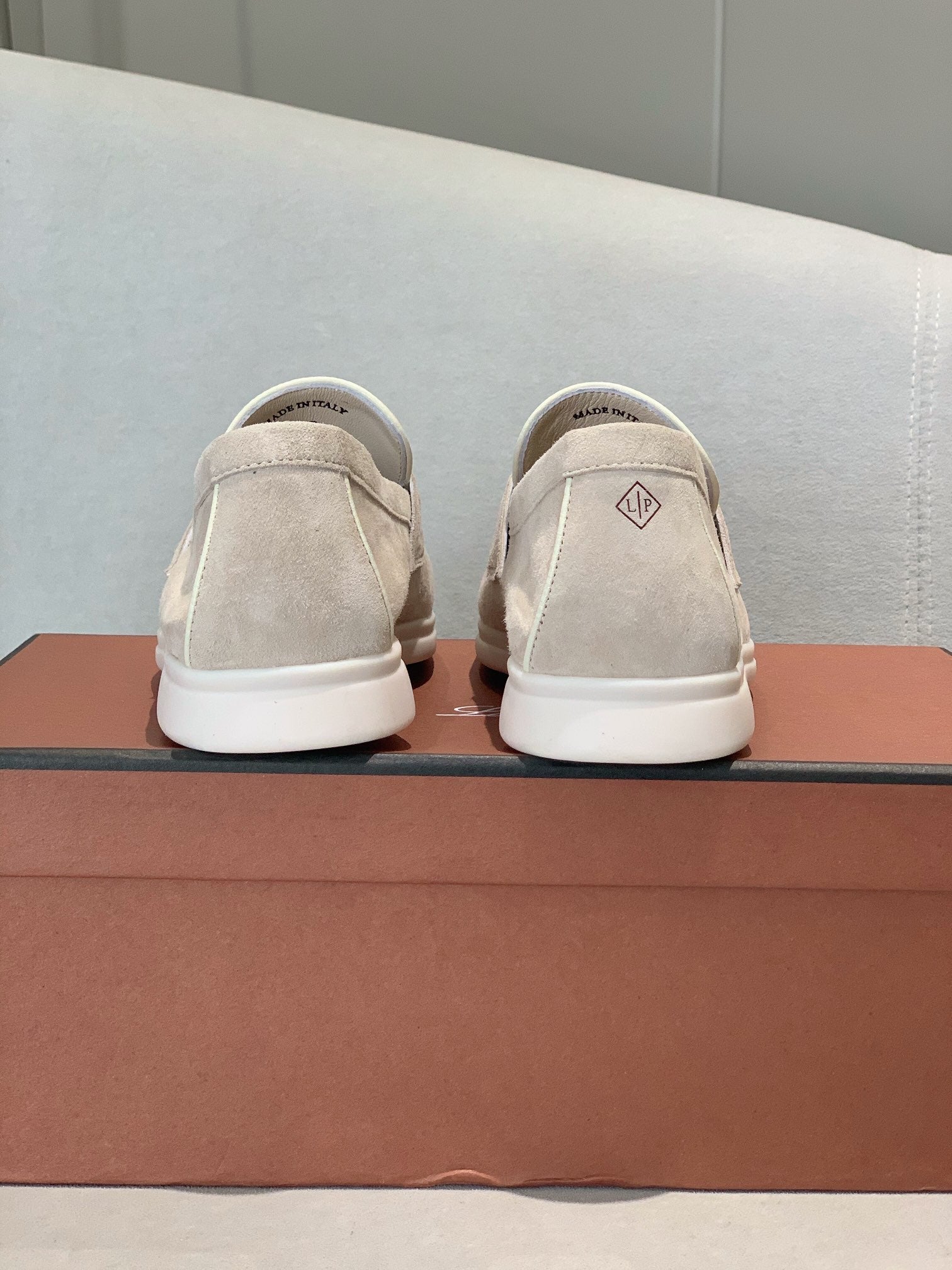 J55RA10Z Popular high-quality shoes