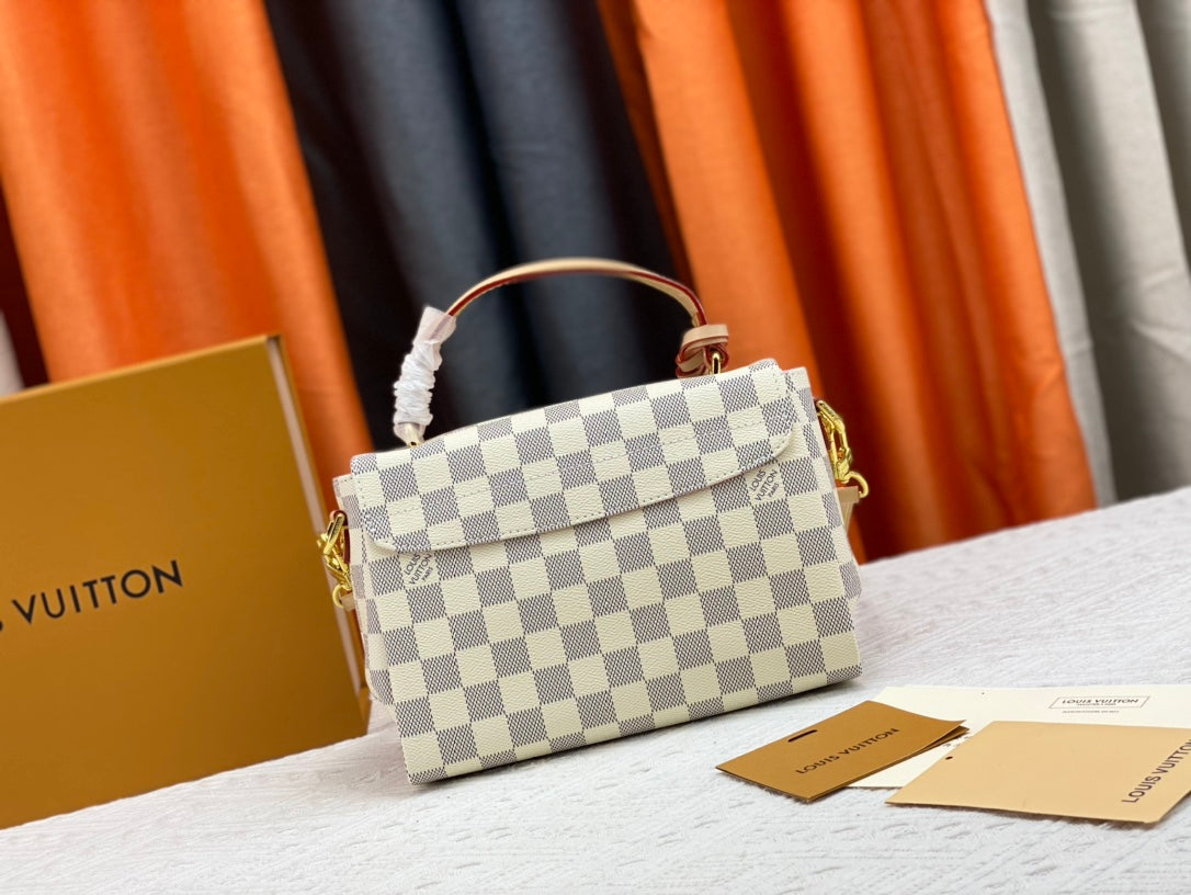 1WE2B Popular leather Bags