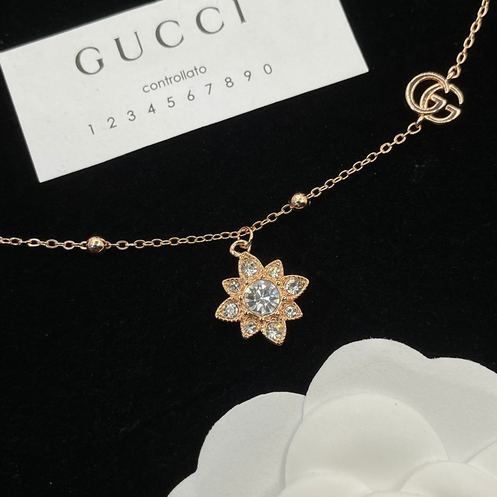 175RB27X Popular   Necklaces .