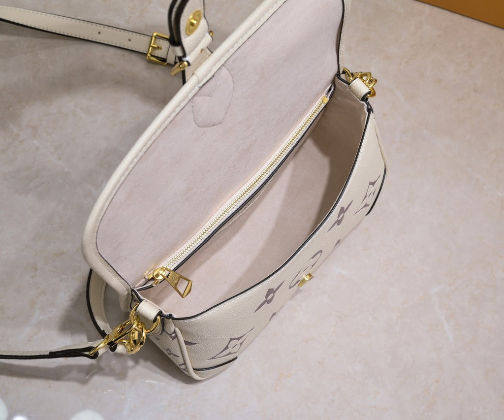 136PE40B Popular leather bag