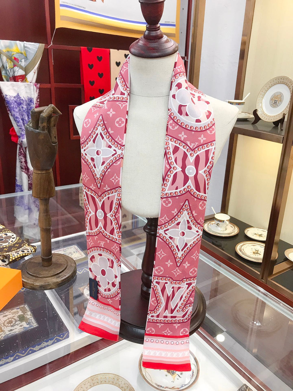 1ZE178W Popular Silk Scarve