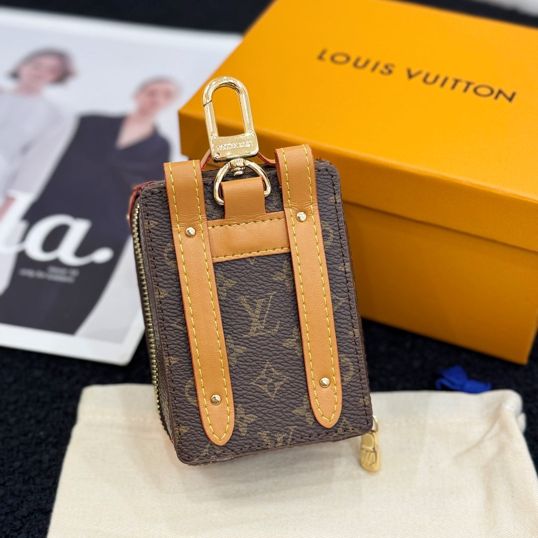 35ZE10A Popular bag 's charms accessories