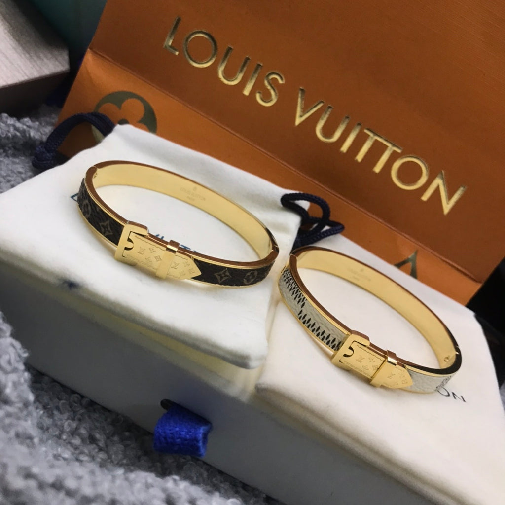 15QE60K  Popular Bracelets
