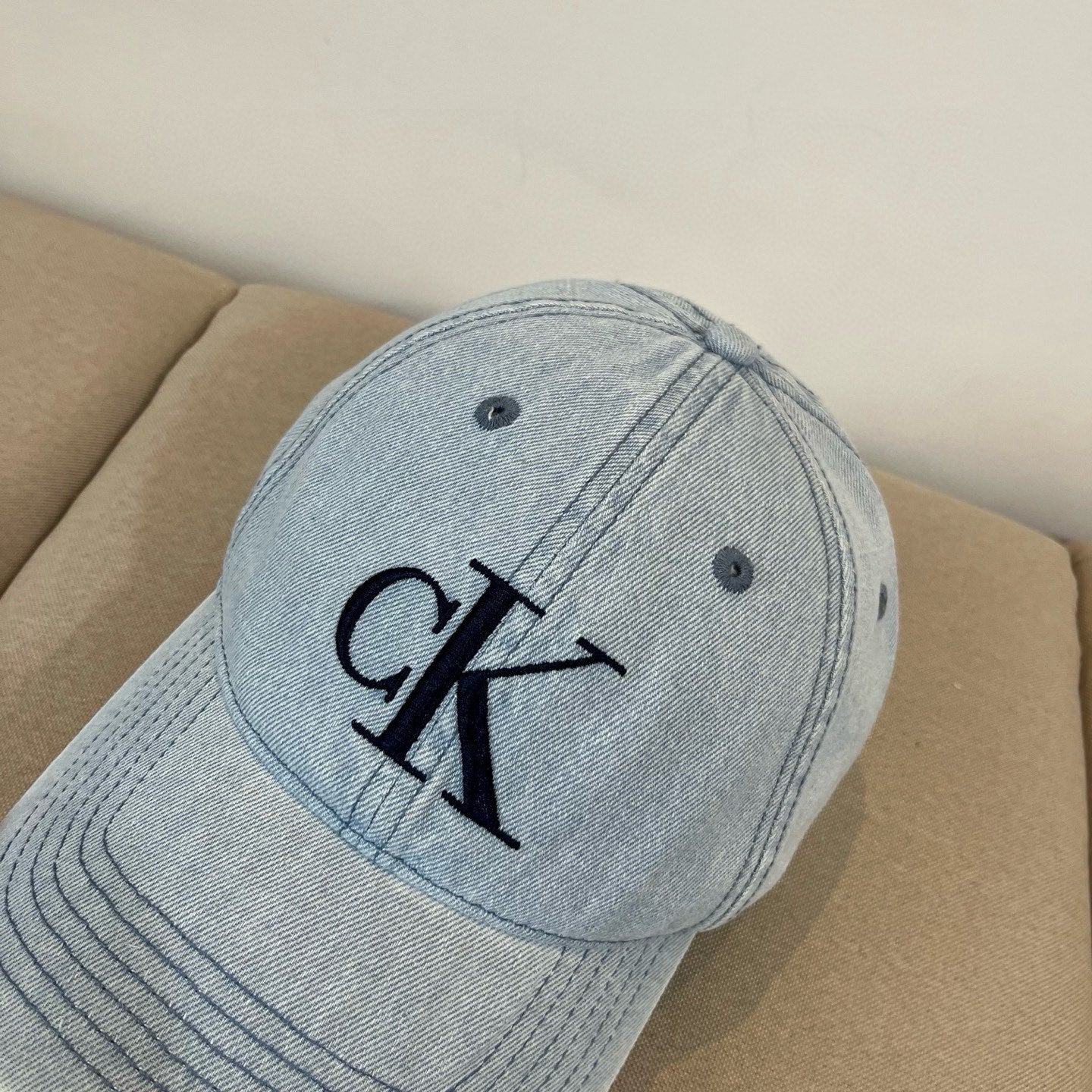 145ZA557M Popular  hats