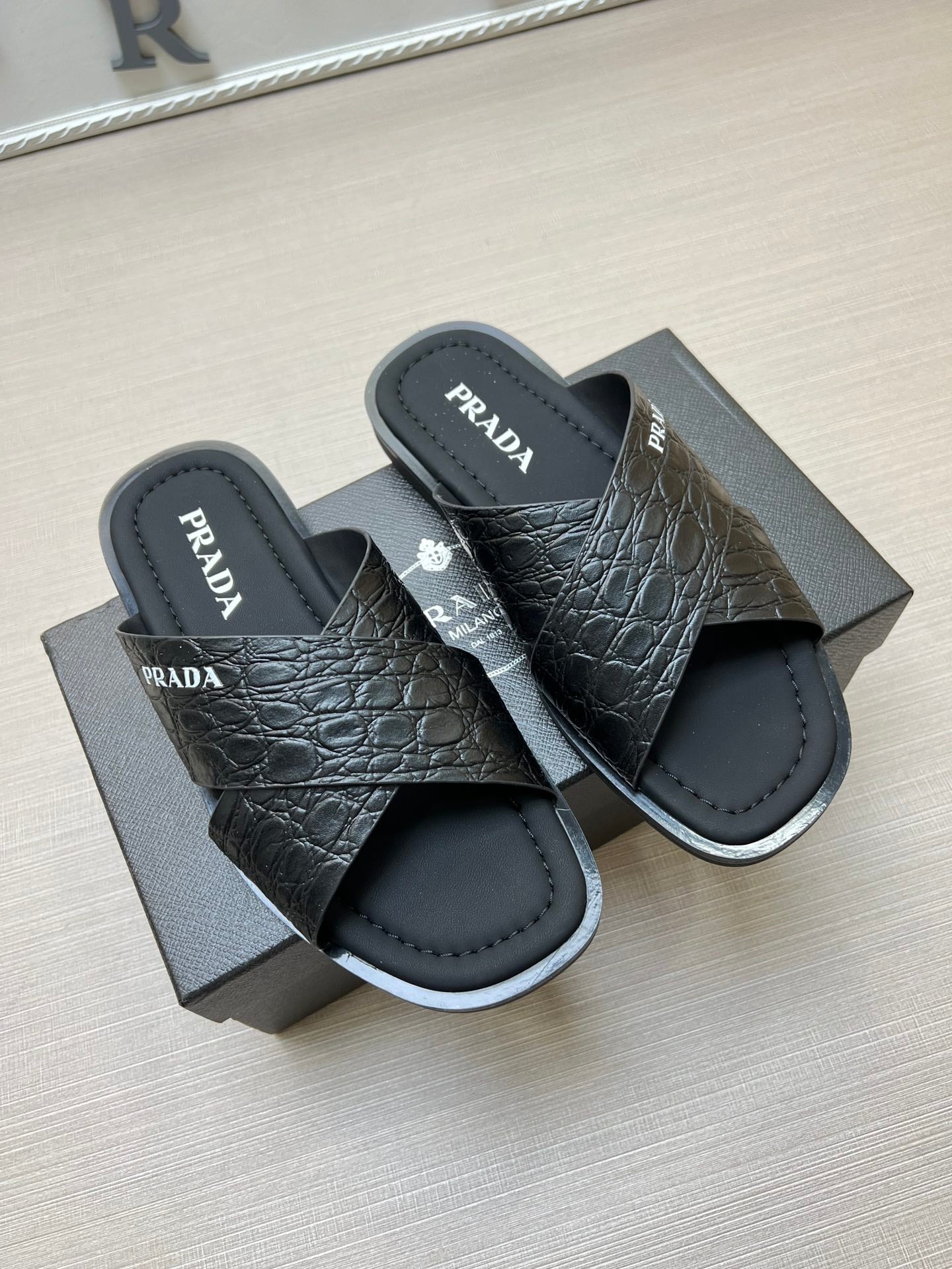 54PD74Z Popular slippers