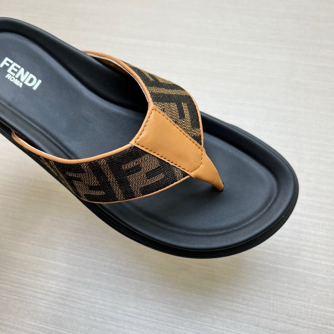 5LF222Z Popular Slippers