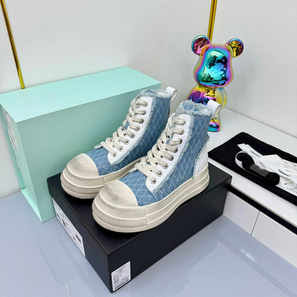 2105QC385Z Popular high-quality Boots