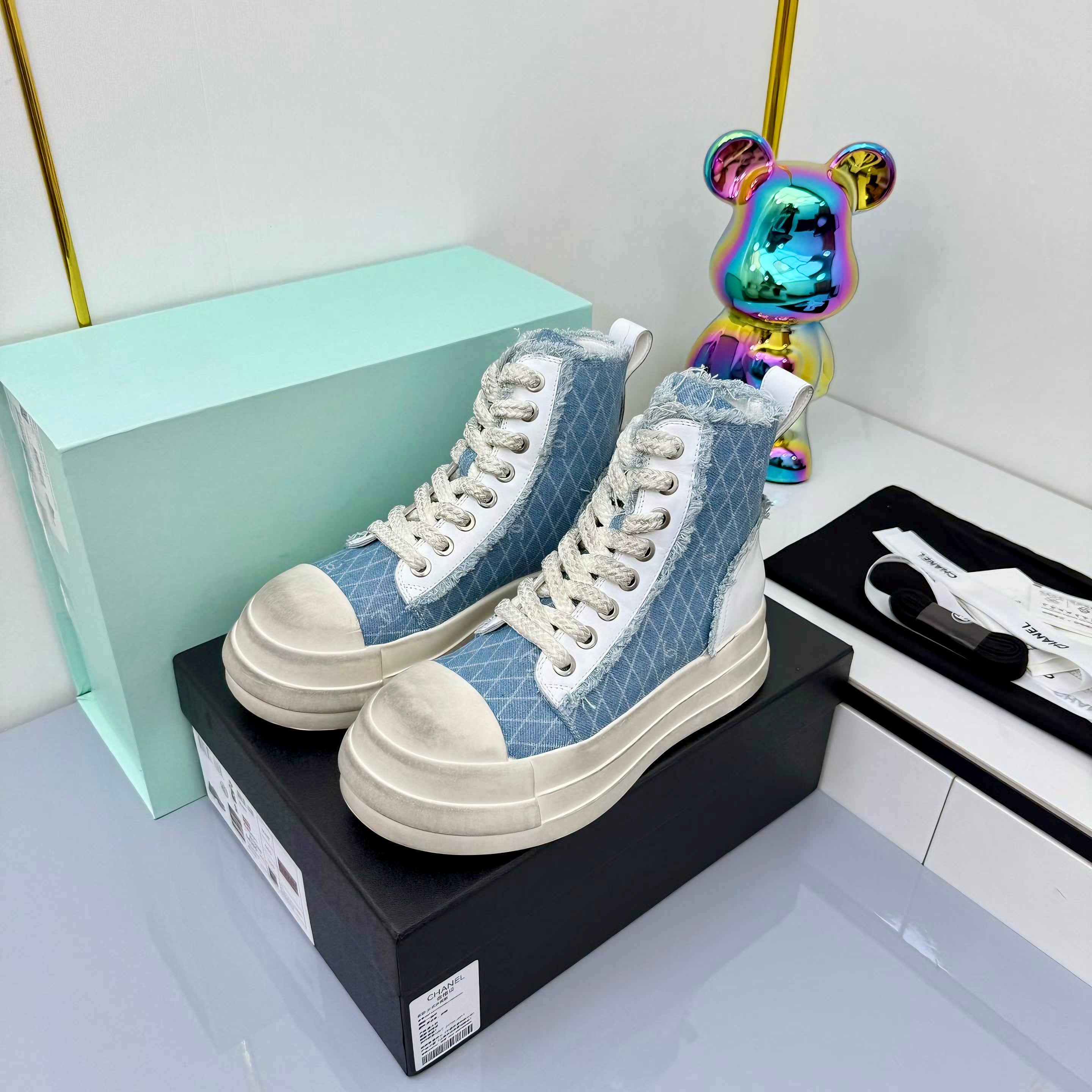 2105QC385Z Popular high-quality Boots