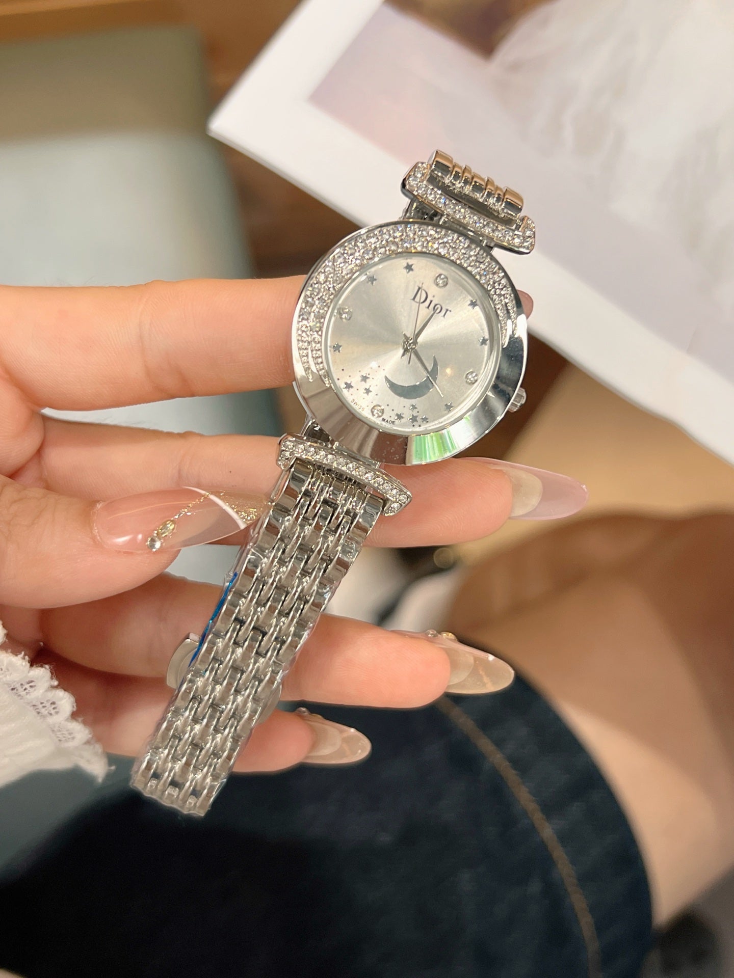 L1R36D99 Popular Watches