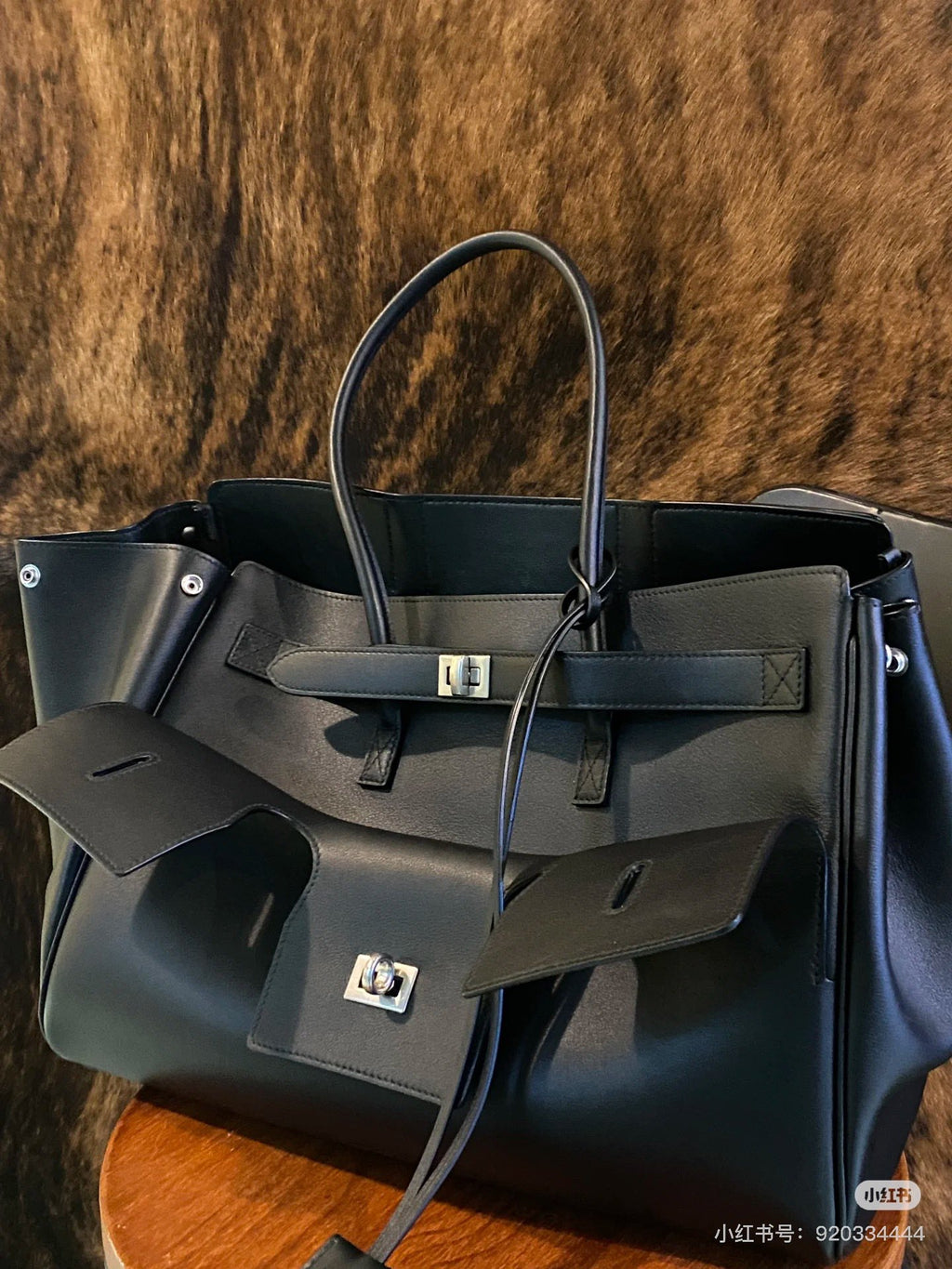 146RJ1B Popular leather bags