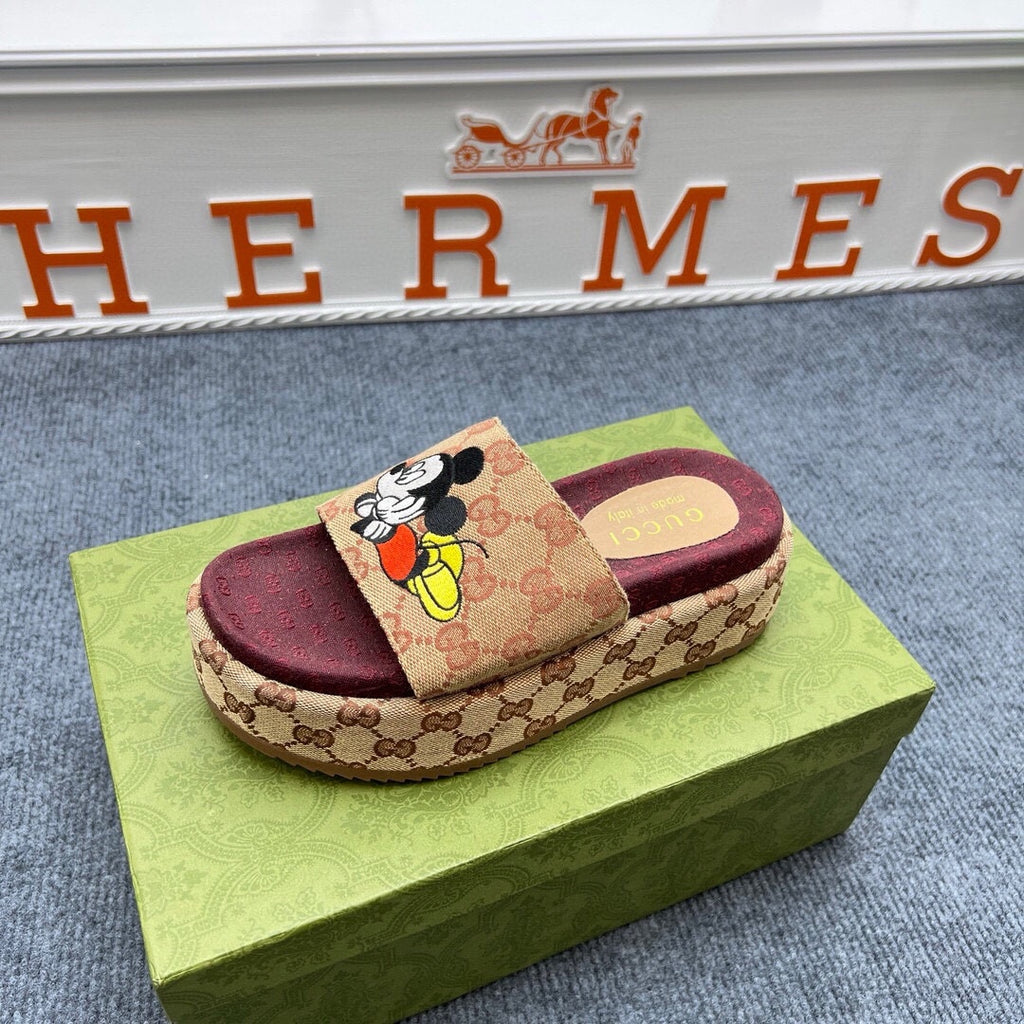 54B122Z Popular slippers  Sole thickness 5.5cm