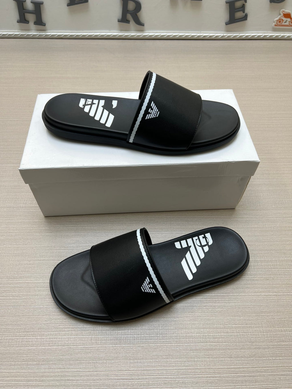 54A102Z Popular slippers