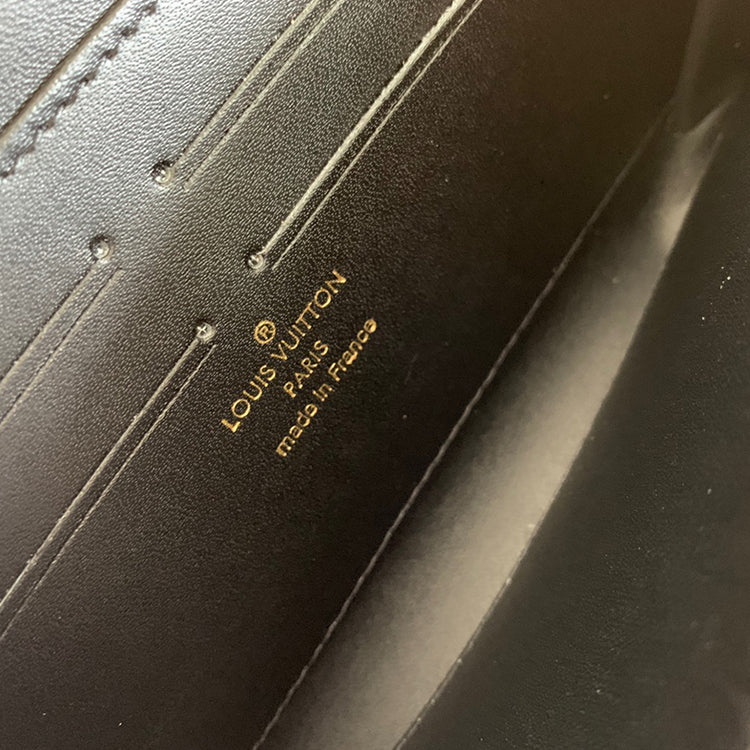 AE40B Popular   leather wallets