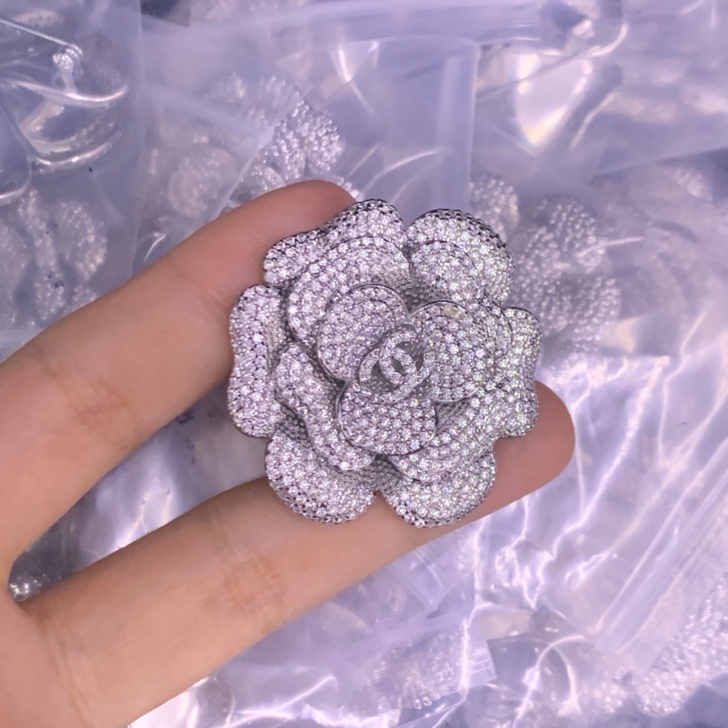 65ZC44X Popular Brooch