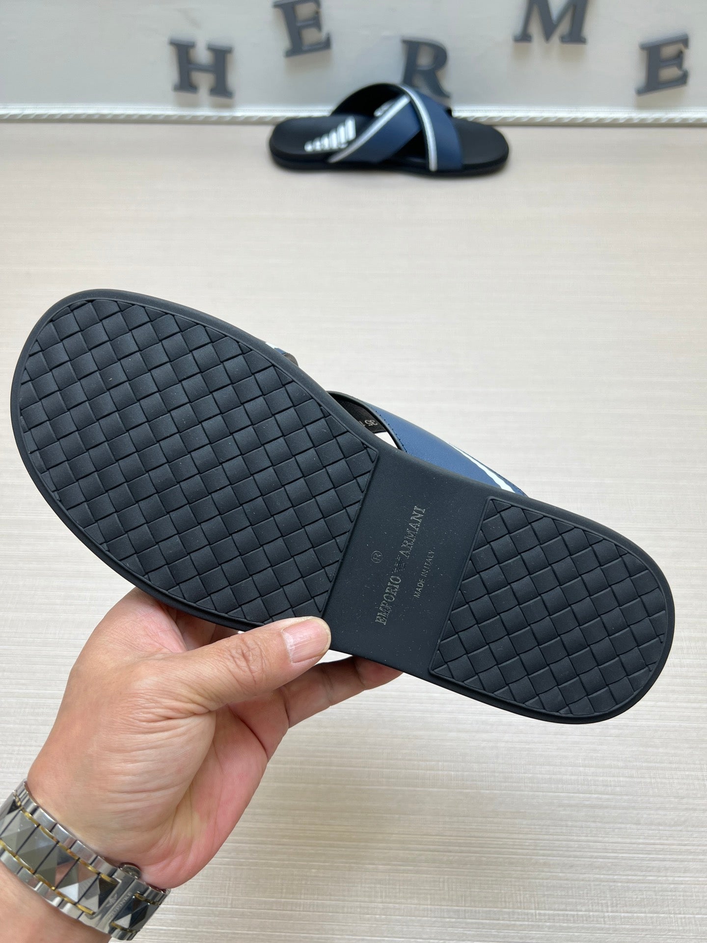 54A104Z Popular slippers