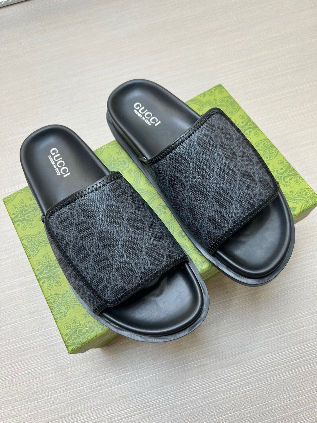 5LB231Z Popular Slippers