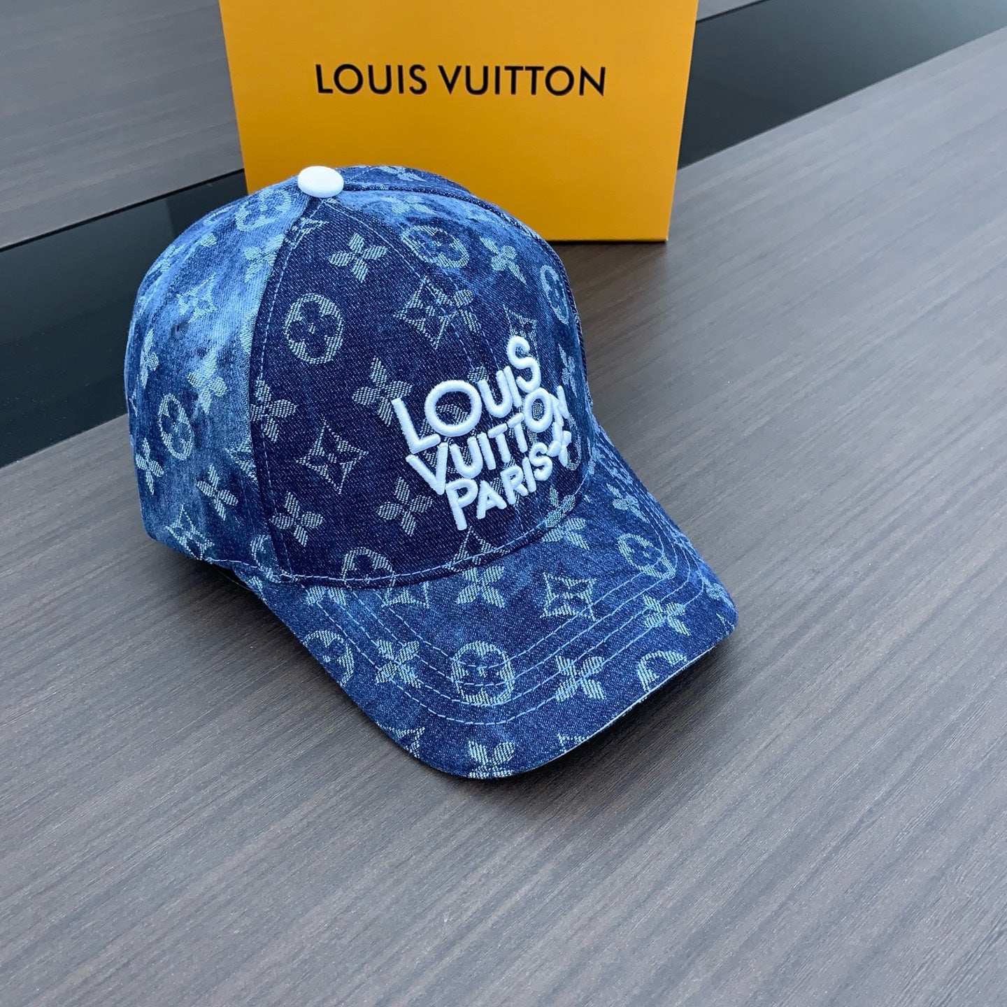 125ZE516M Popular hats