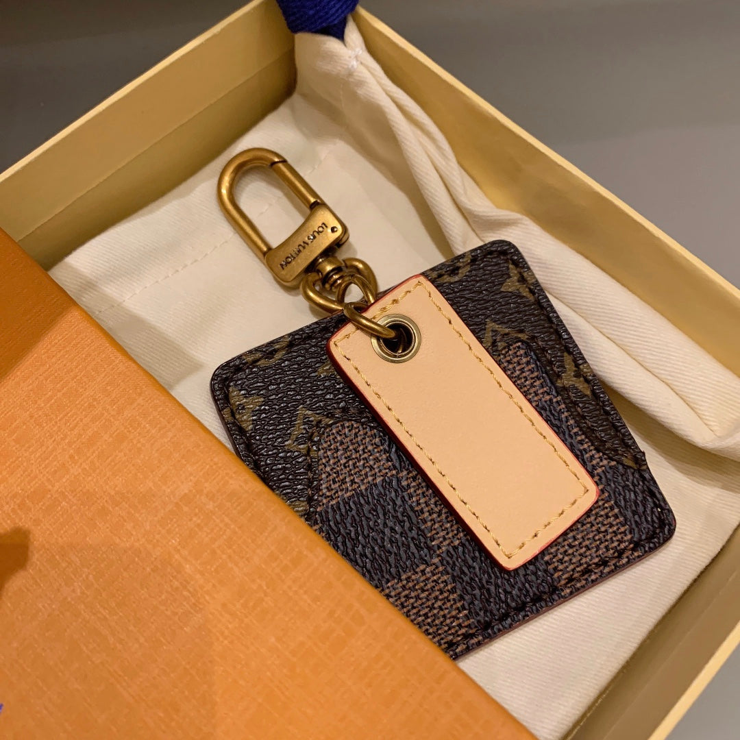 35ZE97A Popular bag 's charms accessories