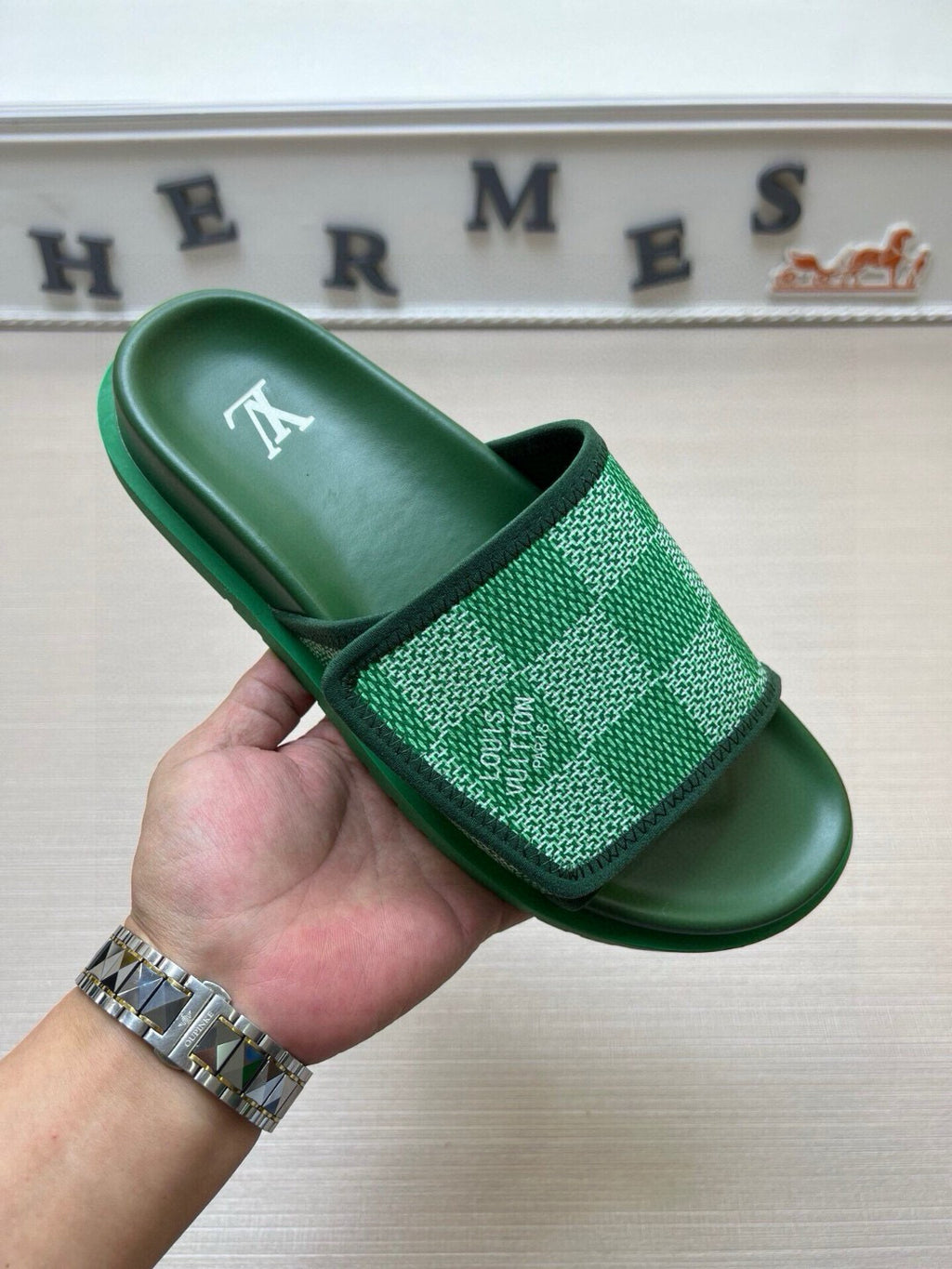 5QE3Z Popular Slippers