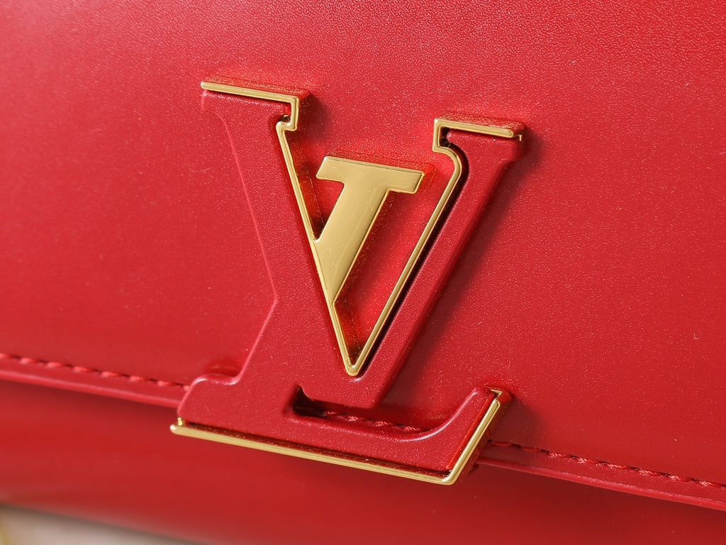 15RE145B Popular leather bag