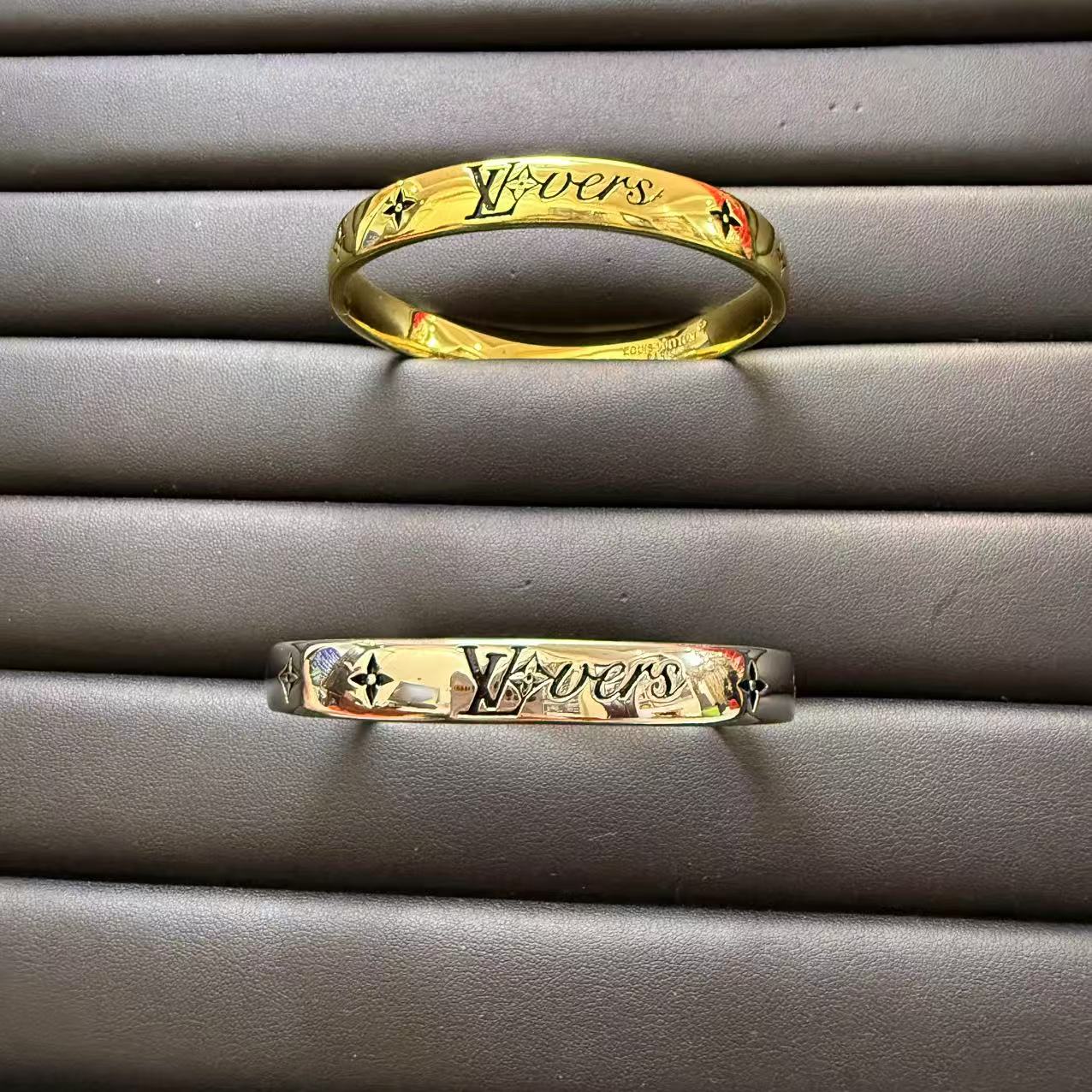 185QE1K  Popular Bracelets