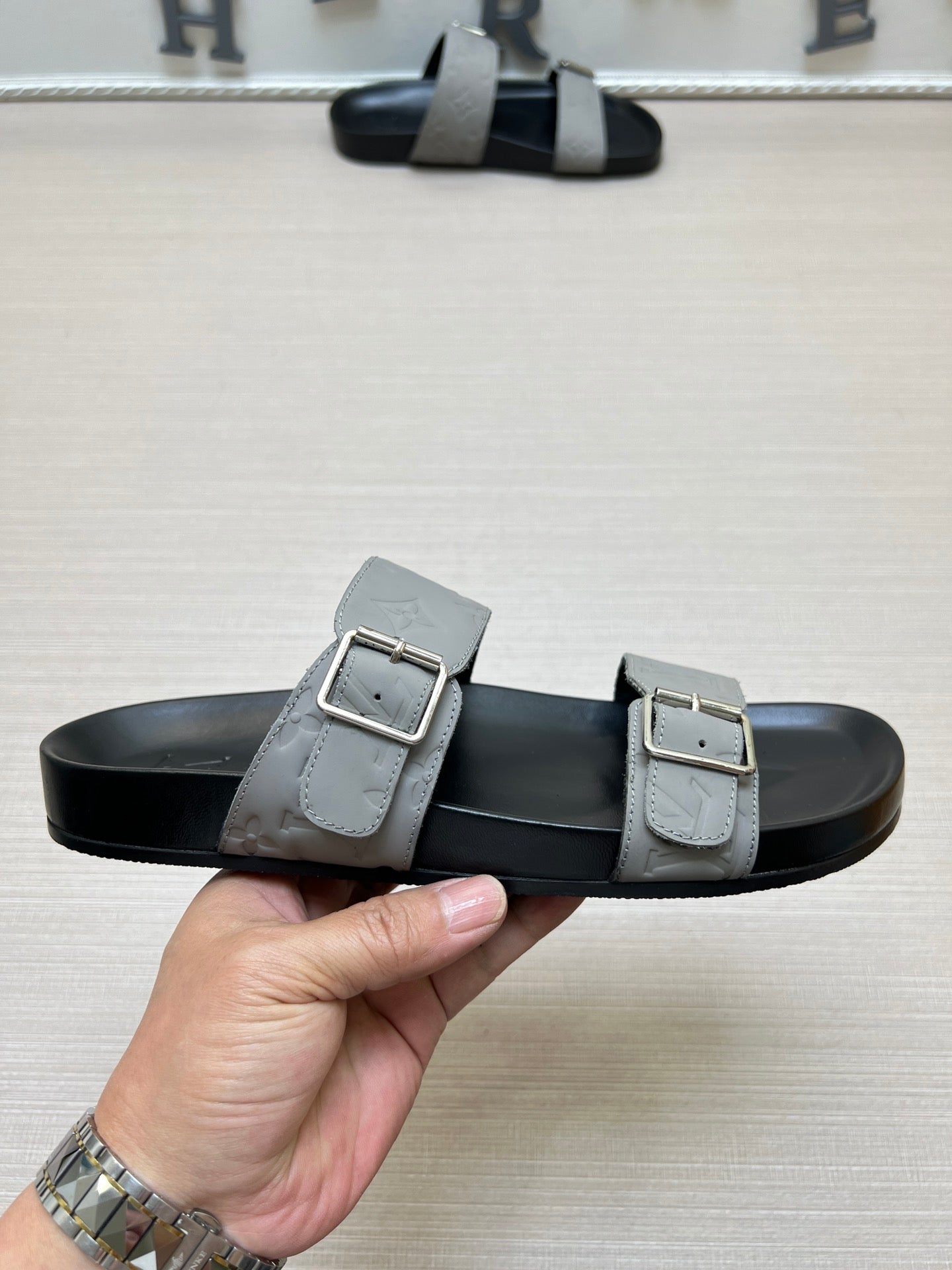 54E87Z Popular slippers
