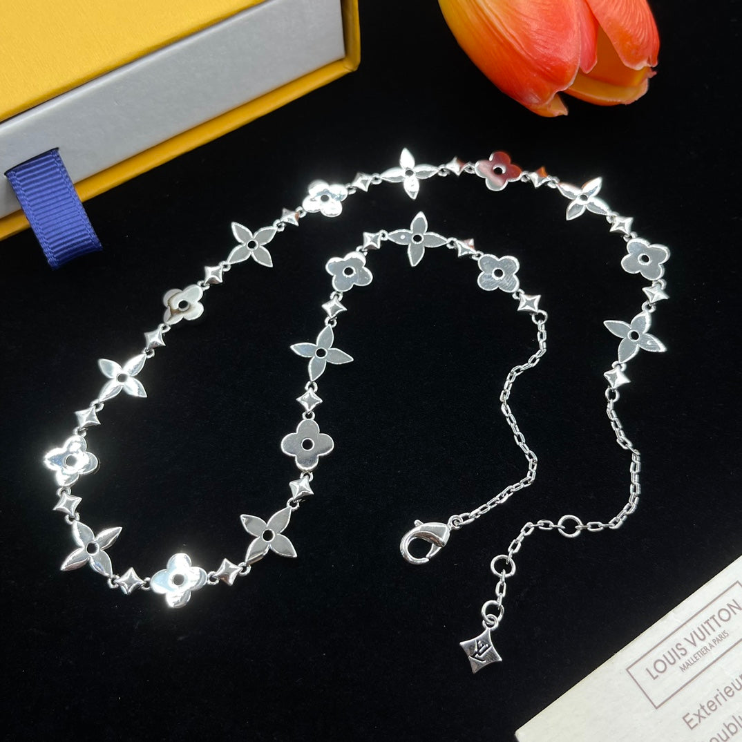 14E969X  Popular   Necklaces