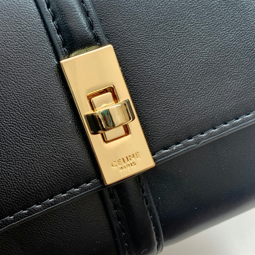 1XCL374B Popular  leather bag (with box)