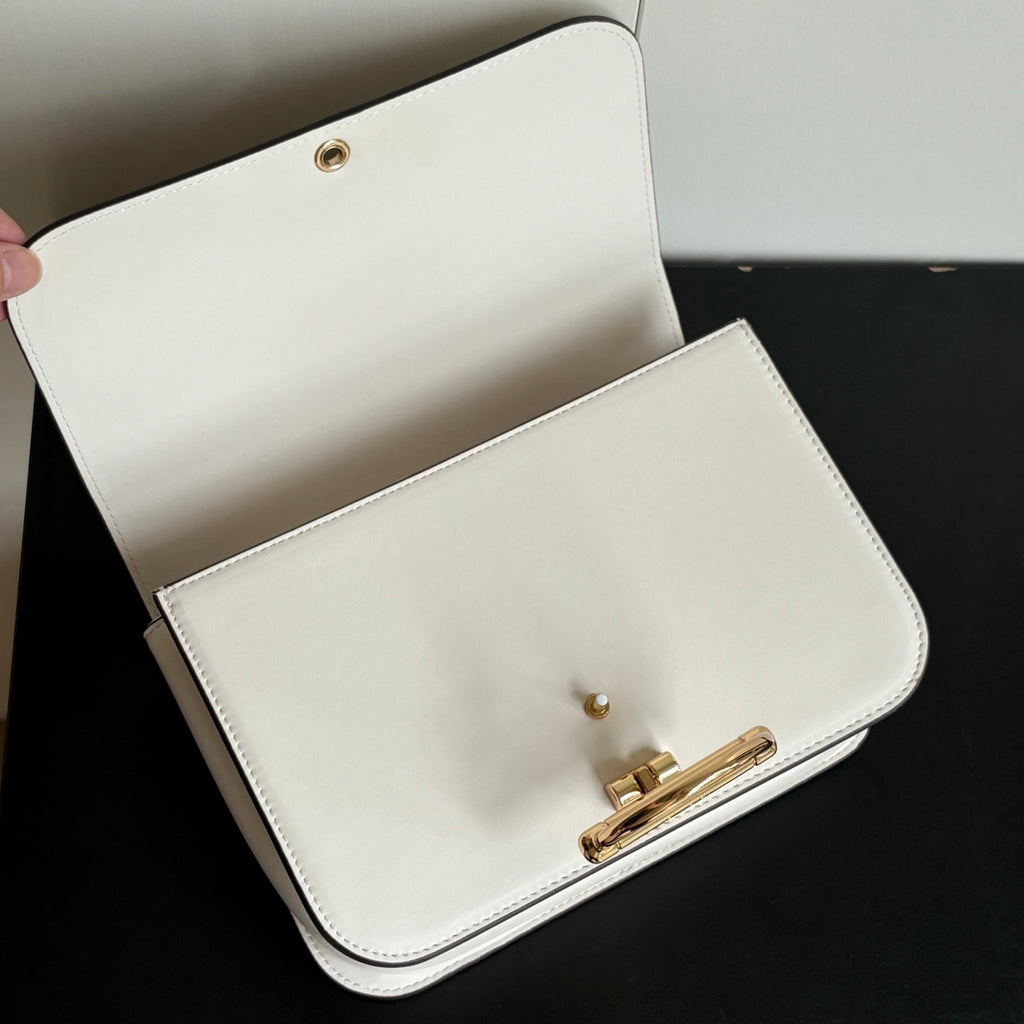 136PB110B Popular leather bag