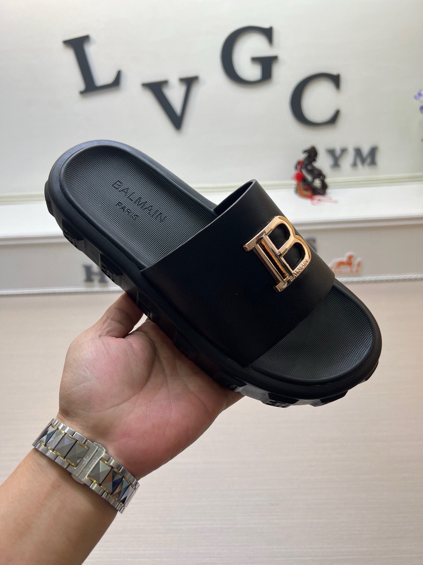 54A21Z Popular slippers