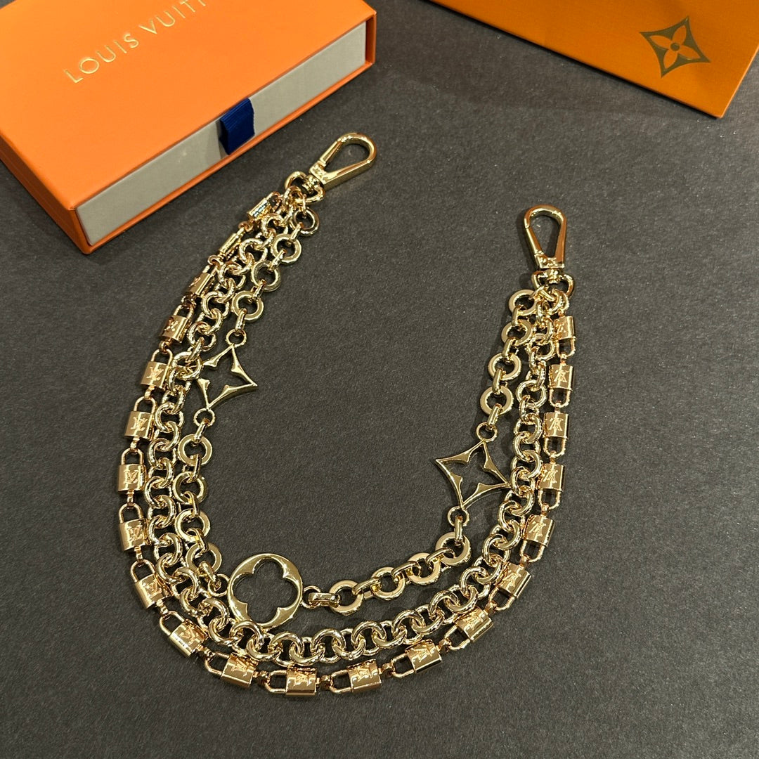 346RE13A Popular bag 's charms accessories