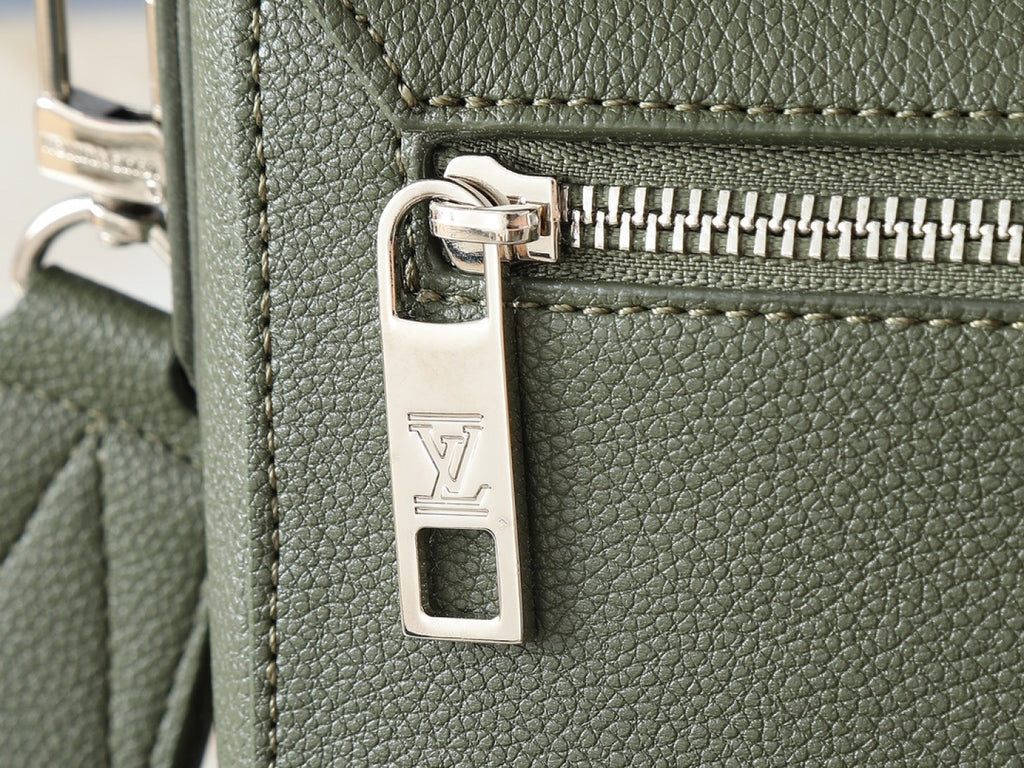 136PE78B Popular leather bag
