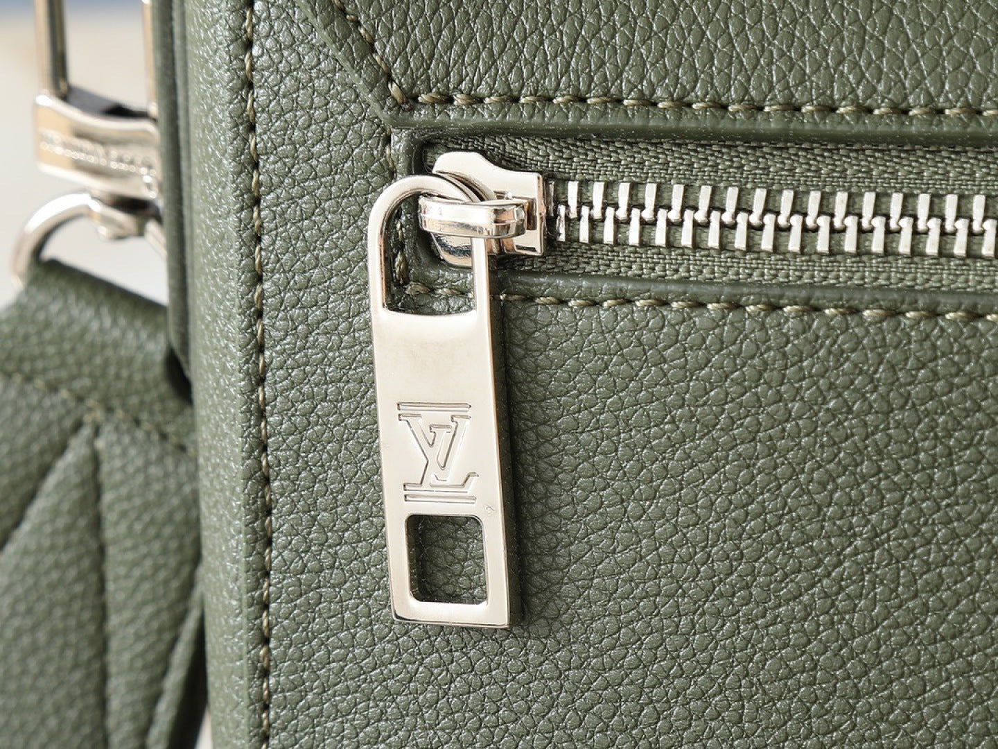 136PE78B Popular leather bag
