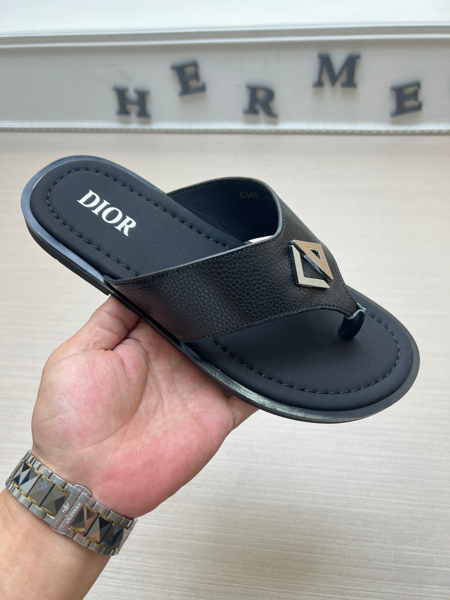 54D77Z Popular  slippers