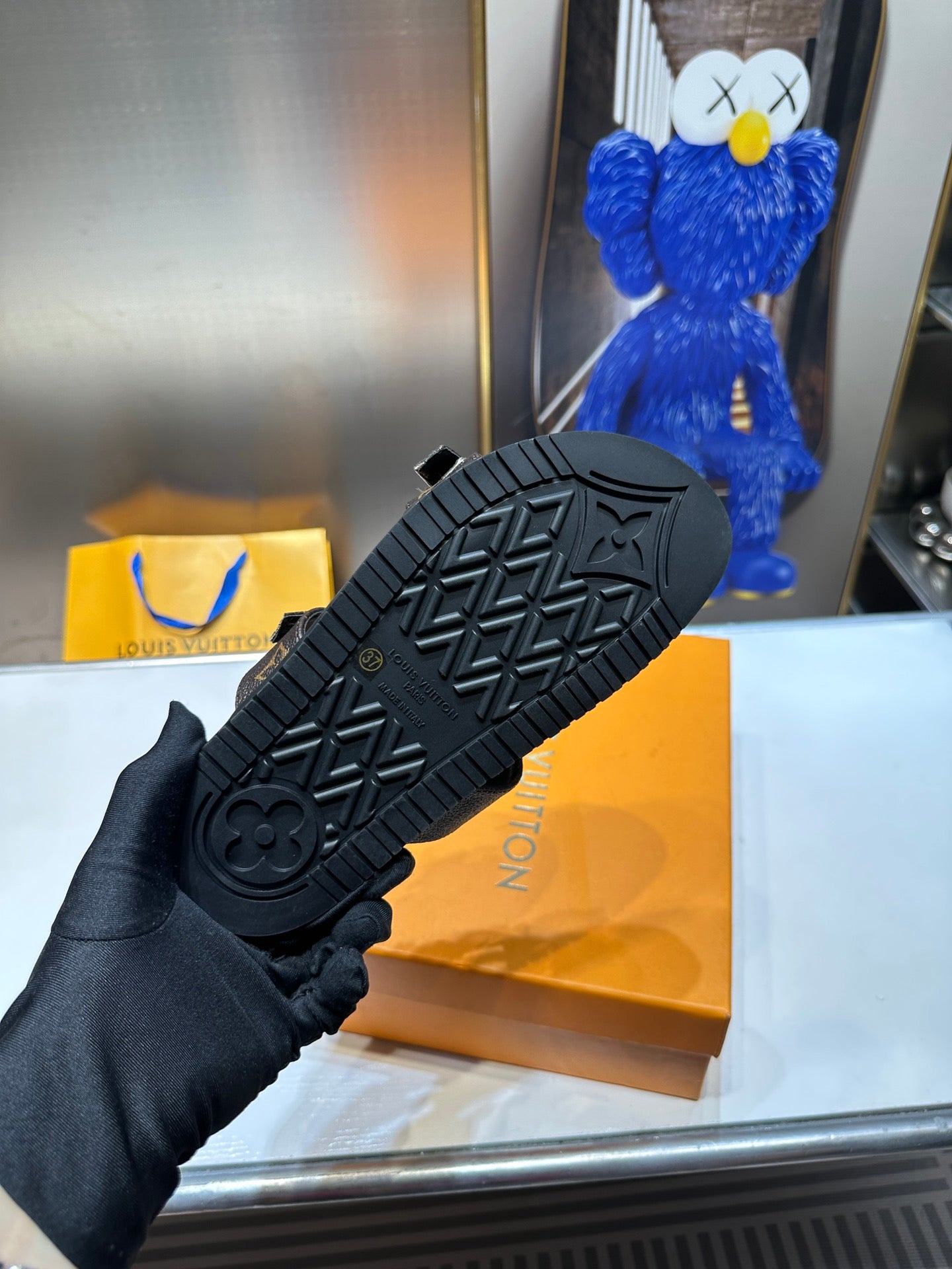 14E10Z Popular sandals