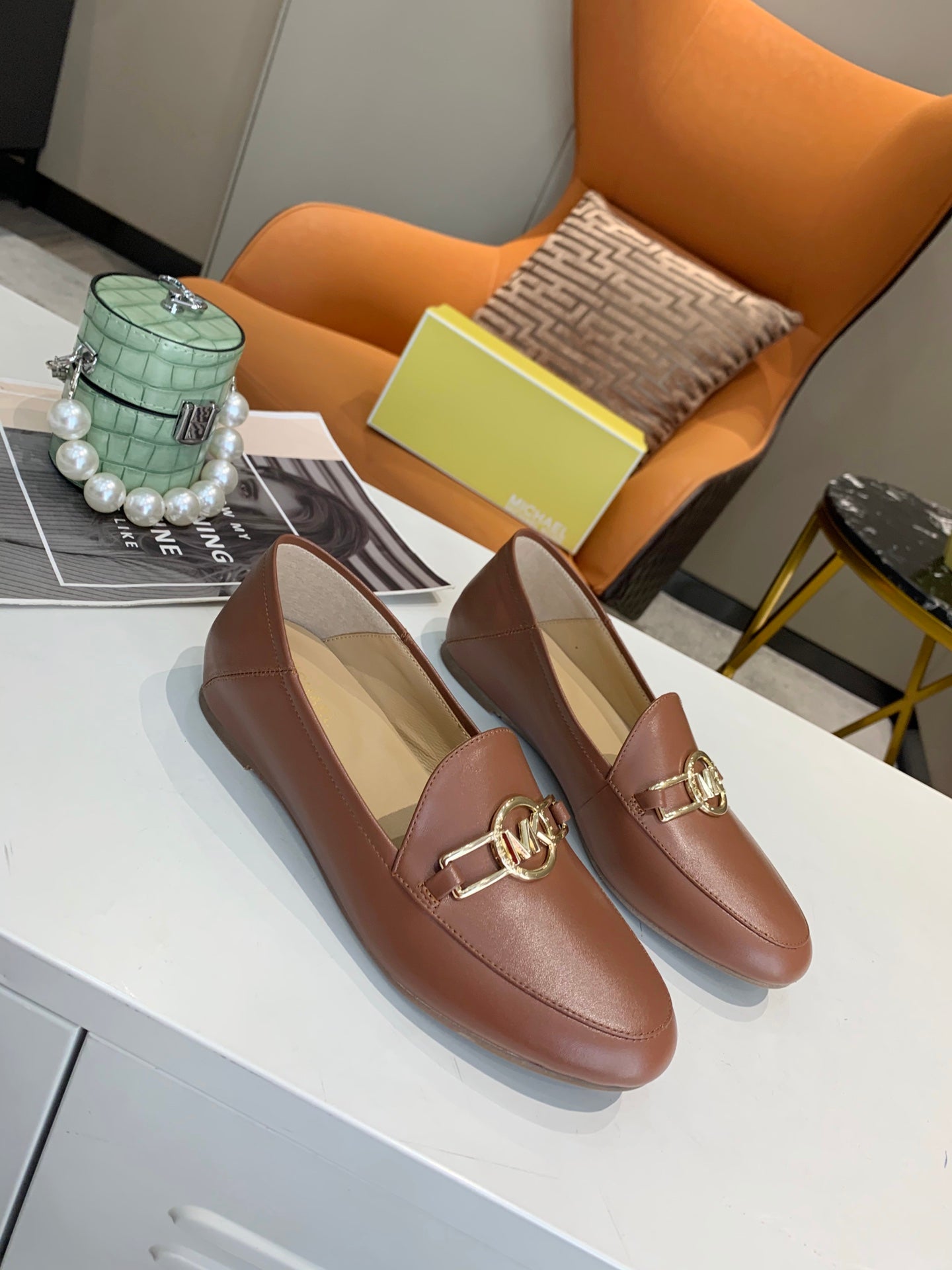 2105QA185Z Popular high-quality leather shoes