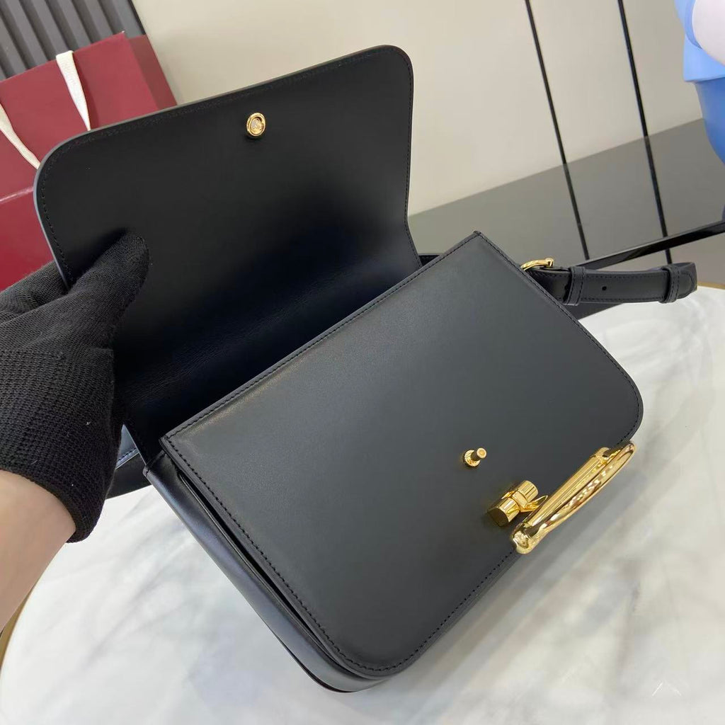136PB110B Popular leather bag