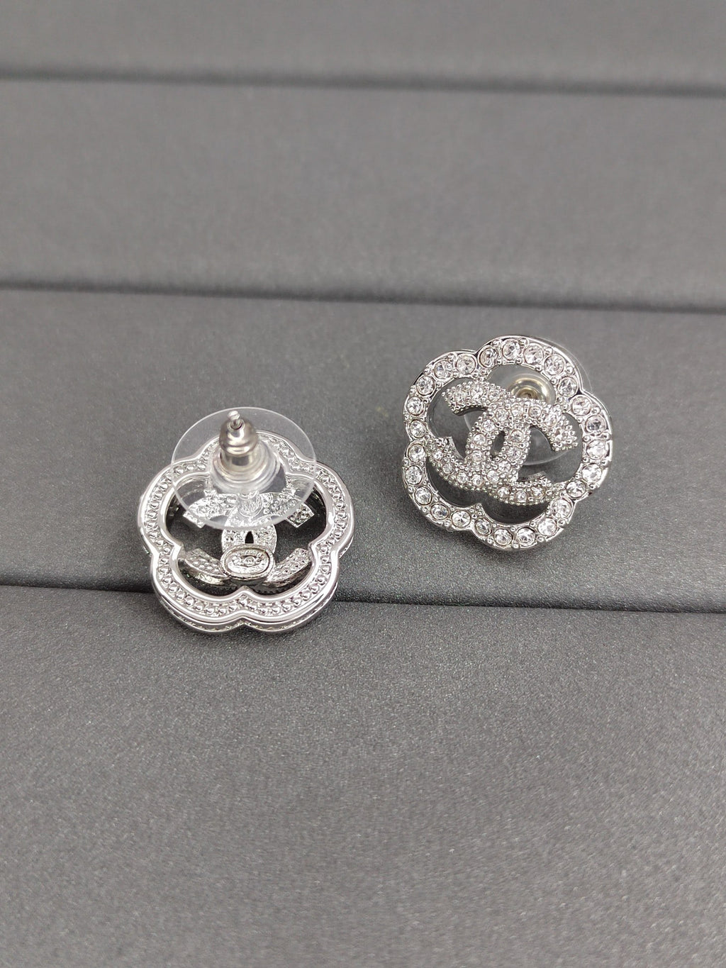 15QC12E Popular Earrings